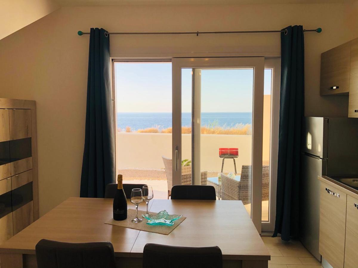Apartment Tramonto Sea-Front Valledoria  Exteriör bild
