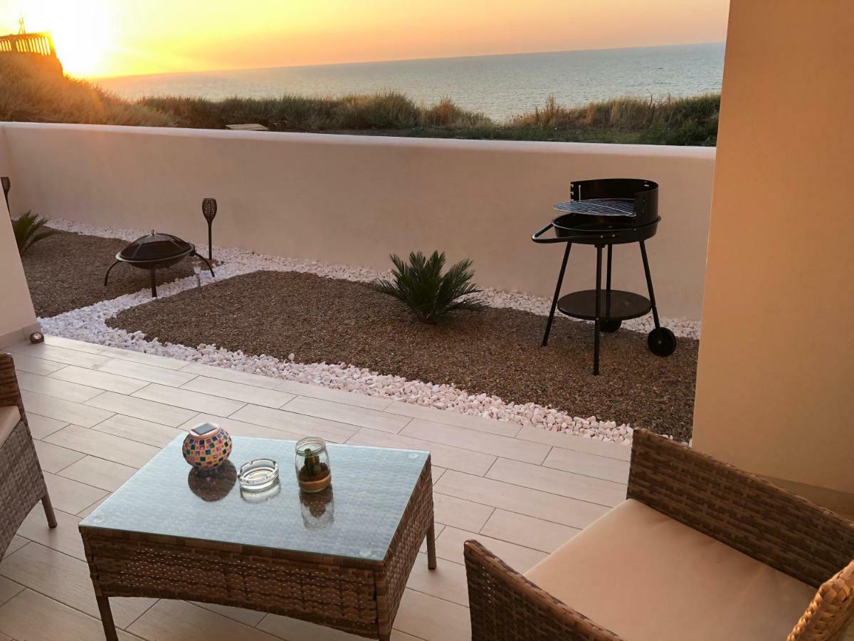 Apartment Tramonto Sea-Front Valledoria  Exteriör bild